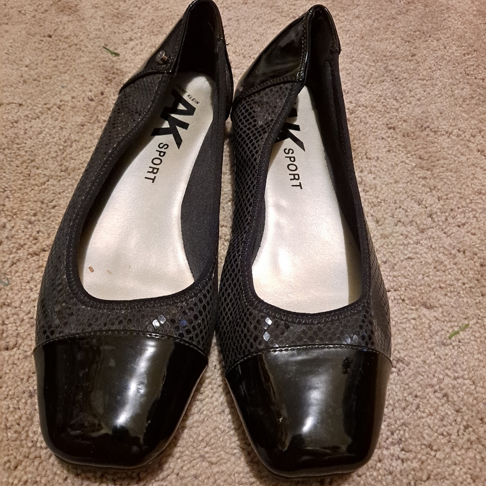 Ann Klein Sport (AK7URSA) Black Womens Slip Ons